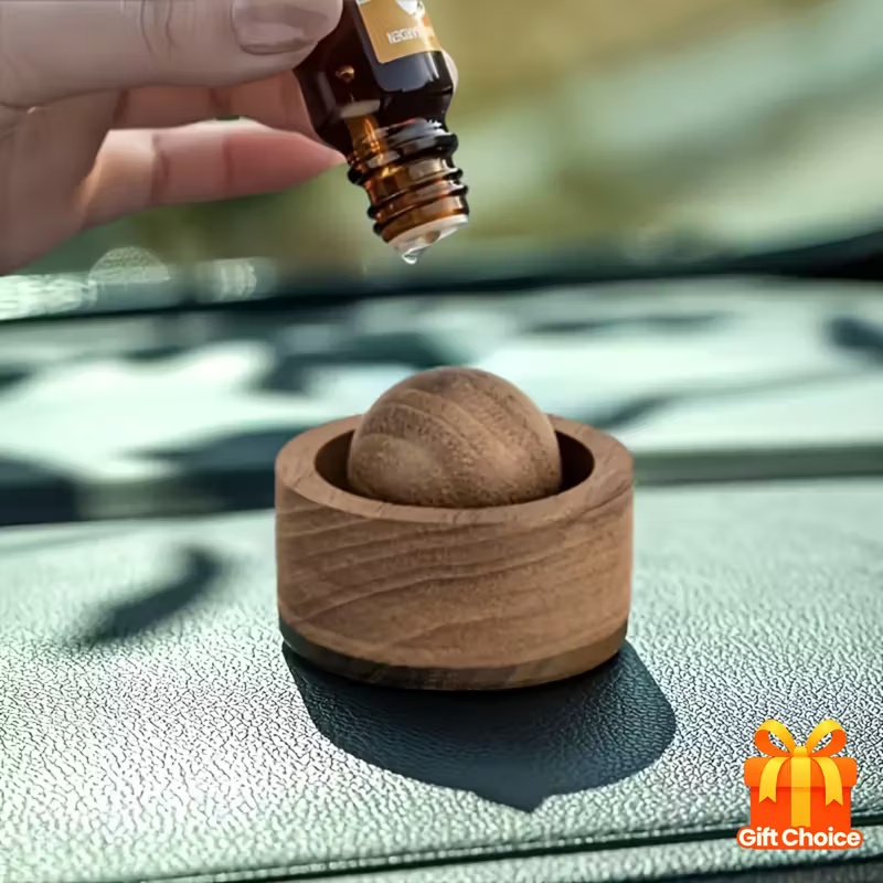 Home Fragrance M&S Disinfectant Hack - Rotating Wooden Aroma Diffuser for Car